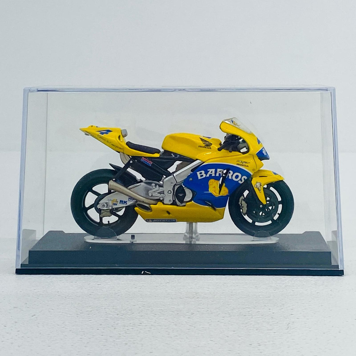 おもちゃ・玩具 1/24 チームHonda ポンス RC211V ’05 MICHELIN #4(イエロー×ブルー) 「コレクターズクラブ モーターサイクルモデルズ」 [26804] チームHonda ポンス RC211V ’05 MICHELIN【加古川物流】