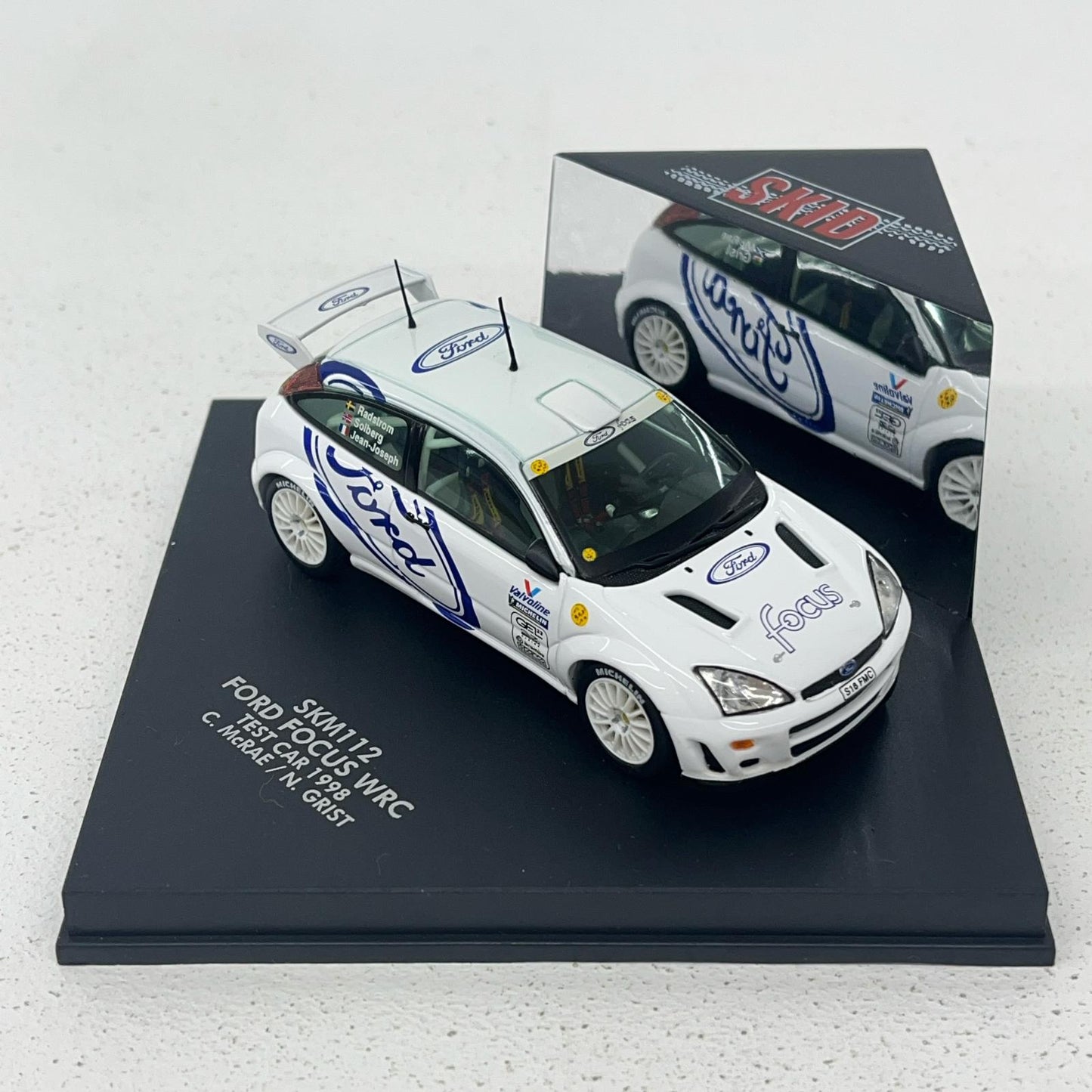 おもちゃ・玩具 1/43 ビテス SKM112 フォード フォーカス WRC テストカー 1998 C. マクレー / N. グリスト KM112 フォード フォーカス WRC テストカー【加古川物流】