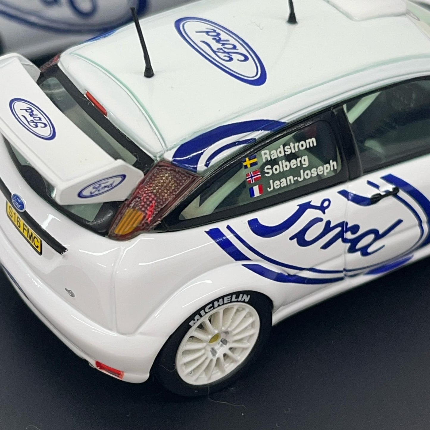 おもちゃ・玩具 1/43 ビテス SKM112 フォード フォーカス WRC テストカー 1998 C. マクレー / N. グリスト KM112 フォード フォーカス WRC テストカー【加古川物流】