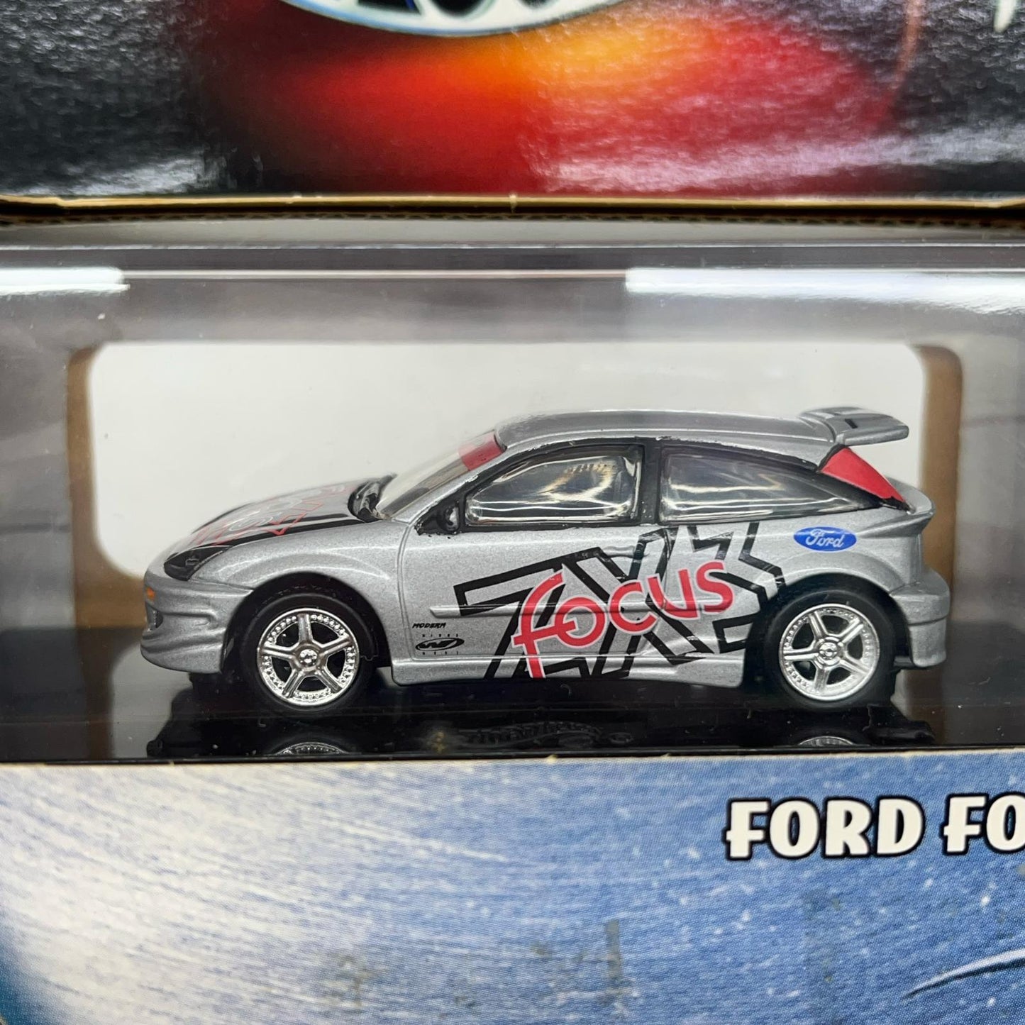 おもちゃ・玩具 1/64 FORD FOCUS(シルバー) 「100％ Hot Wheels」 [54549] FORD FOCUS【加古川物流】