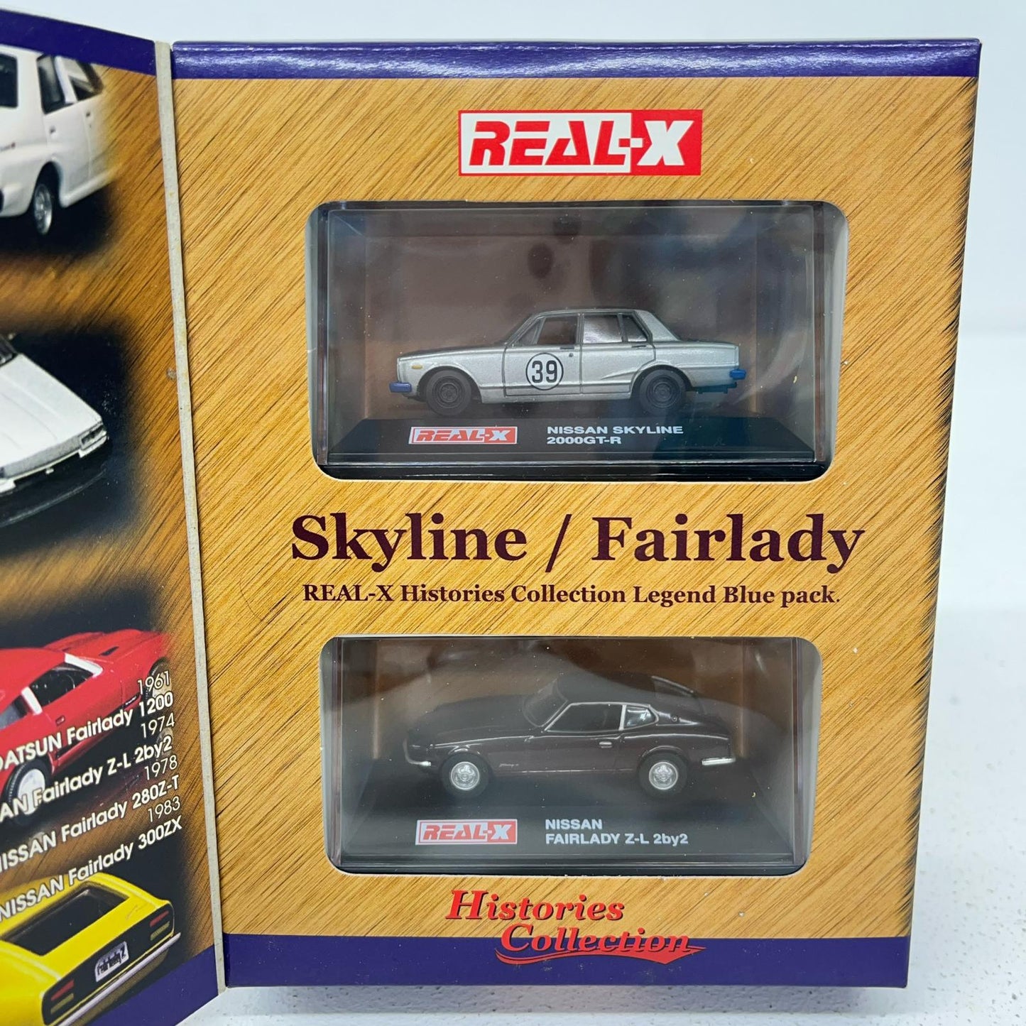 おもちゃ・玩具 No.1 スカイライン 2000GT-R ’69 #39(シルバー×ブルー)＆フェアレディ Z-L 2by2 (ワインレッド) 「1/72 REAL-X スカイライン/フェアレディ ヒストリーズコレクション レジェンドブルーパック」 スカイライン 2000GT-R ’69＆フェアレディZ-L 2by2【加古川物流】