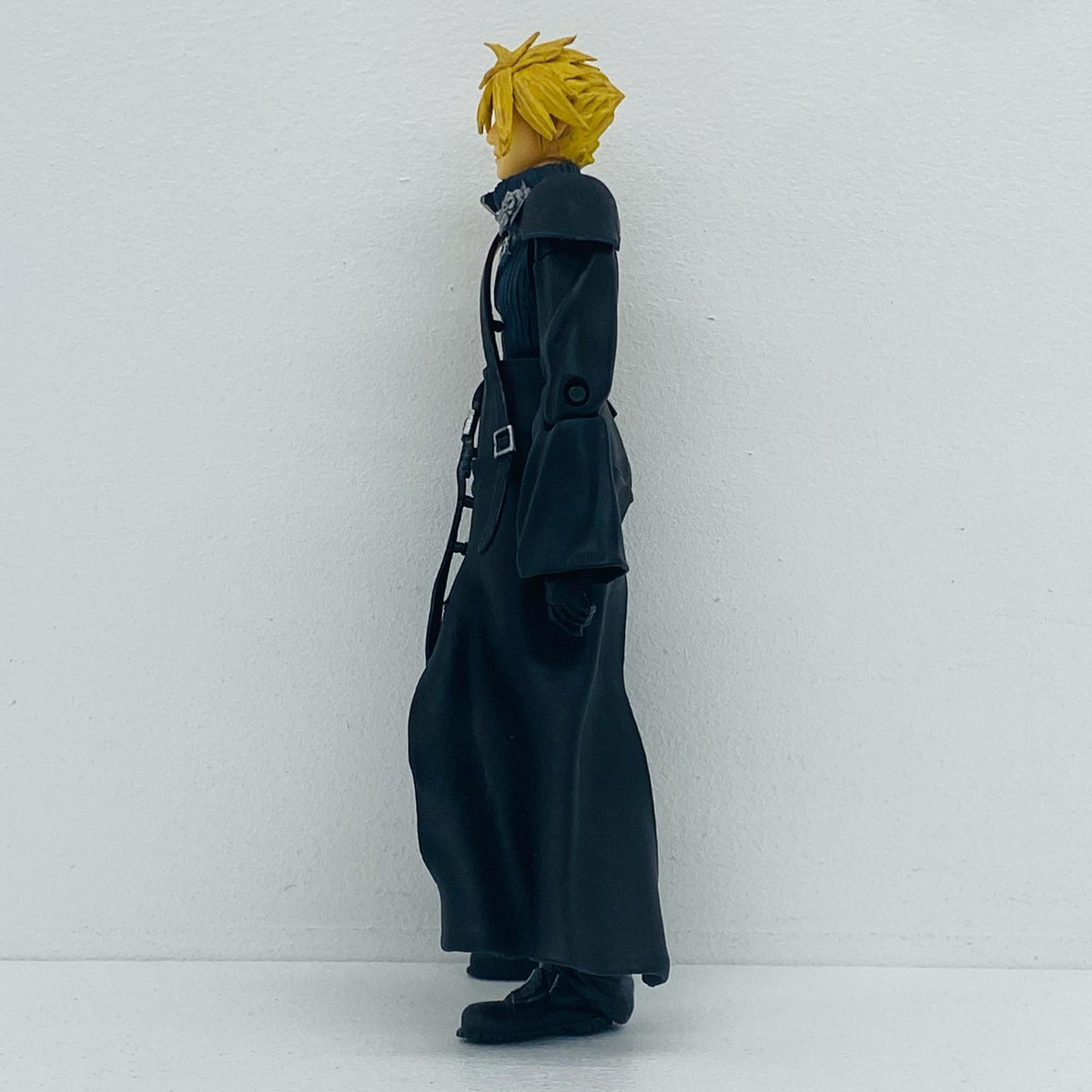 フィギュア FF7 アドベントチルドレン 限定BOX クラウド&フ【フィギュア】【加古川物流】