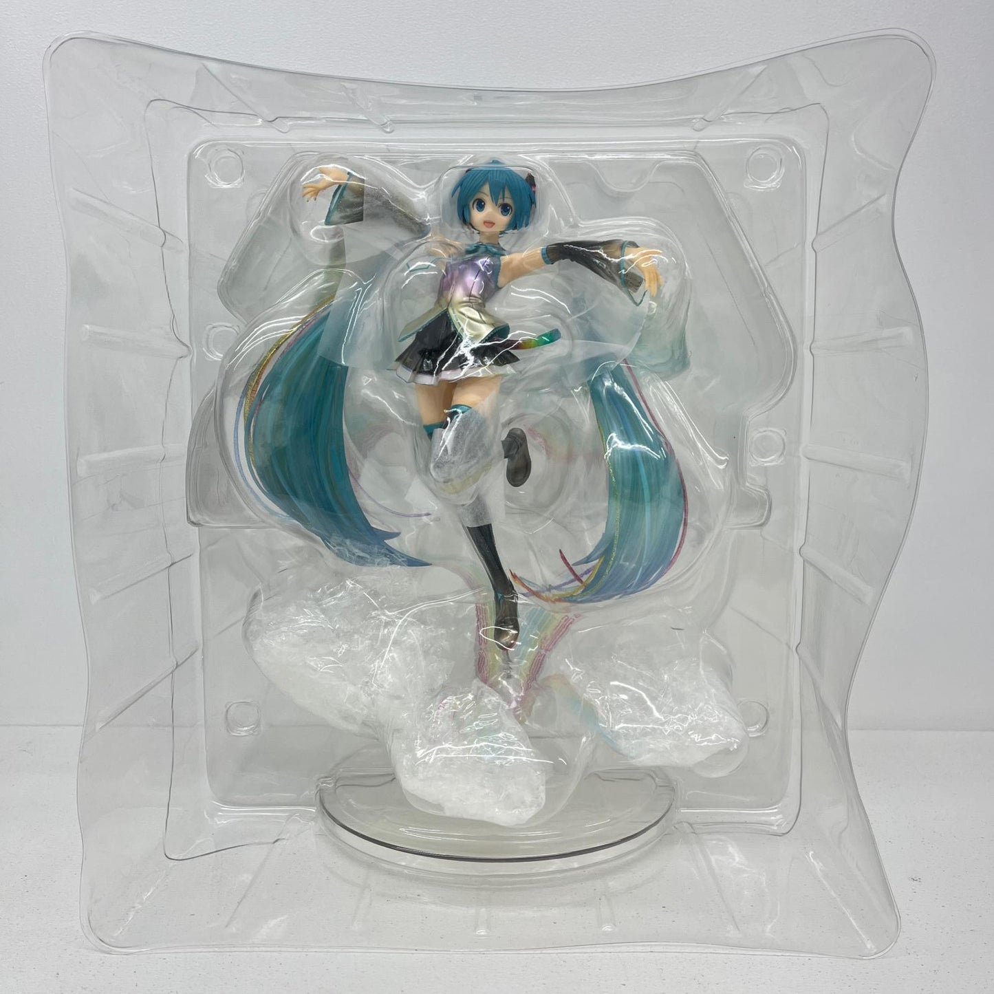 フィギュア 初音ミク10thAnniversaryVer.MemorialBox1/7ABS＆PVC製塗装済み完成品「キャラクターボーカルシリーズ01初音ミク」 初音ミク 1/7ABS&PVC製塗装済 10thAnniversaryVer.MemorialBox【フィギュア】【加古川物流】