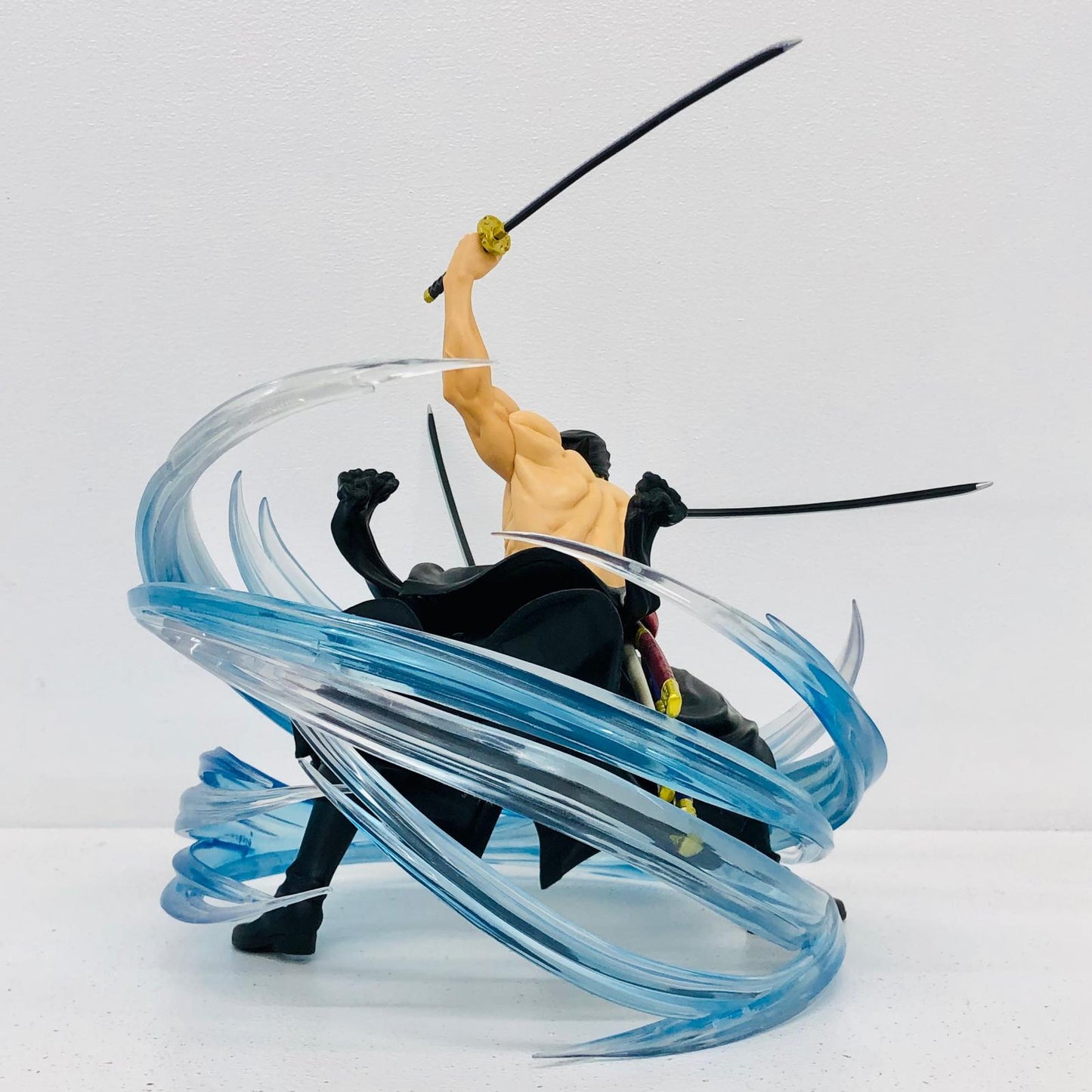 フィギュア C賞ロロノア・ゾロ～黒縄大龍巻～墨式塊技「匠ノ系譜覇極/一番くじワンピース」 ロロノア・ゾロ 一番くじ C賞 64773【フィギュア】【加古川物流】