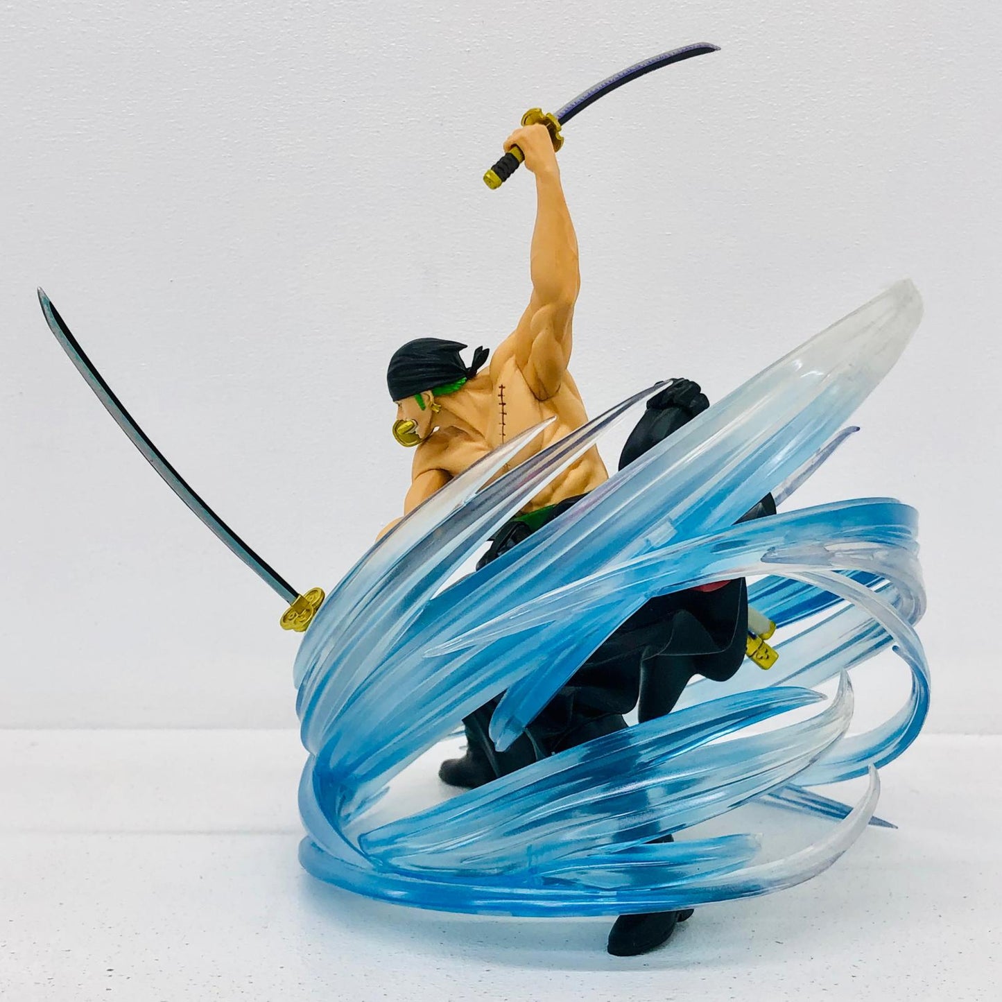 フィギュア C賞ロロノア・ゾロ～黒縄大龍巻～墨式塊技「匠ノ系譜覇極/一番くじワンピース」 ロロノア・ゾロ 一番くじ C賞 64773【フィギュア】【加古川物流】