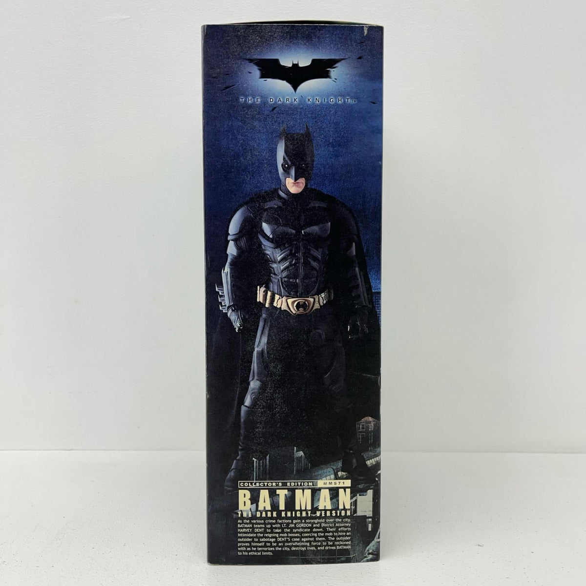 フィギュア バットマン(新コスチューム版) 「ダークナイト」 ムービー・マスターピース 1/6 バットマン ムービー・マスターピース【フィギュア】【加古川物流】