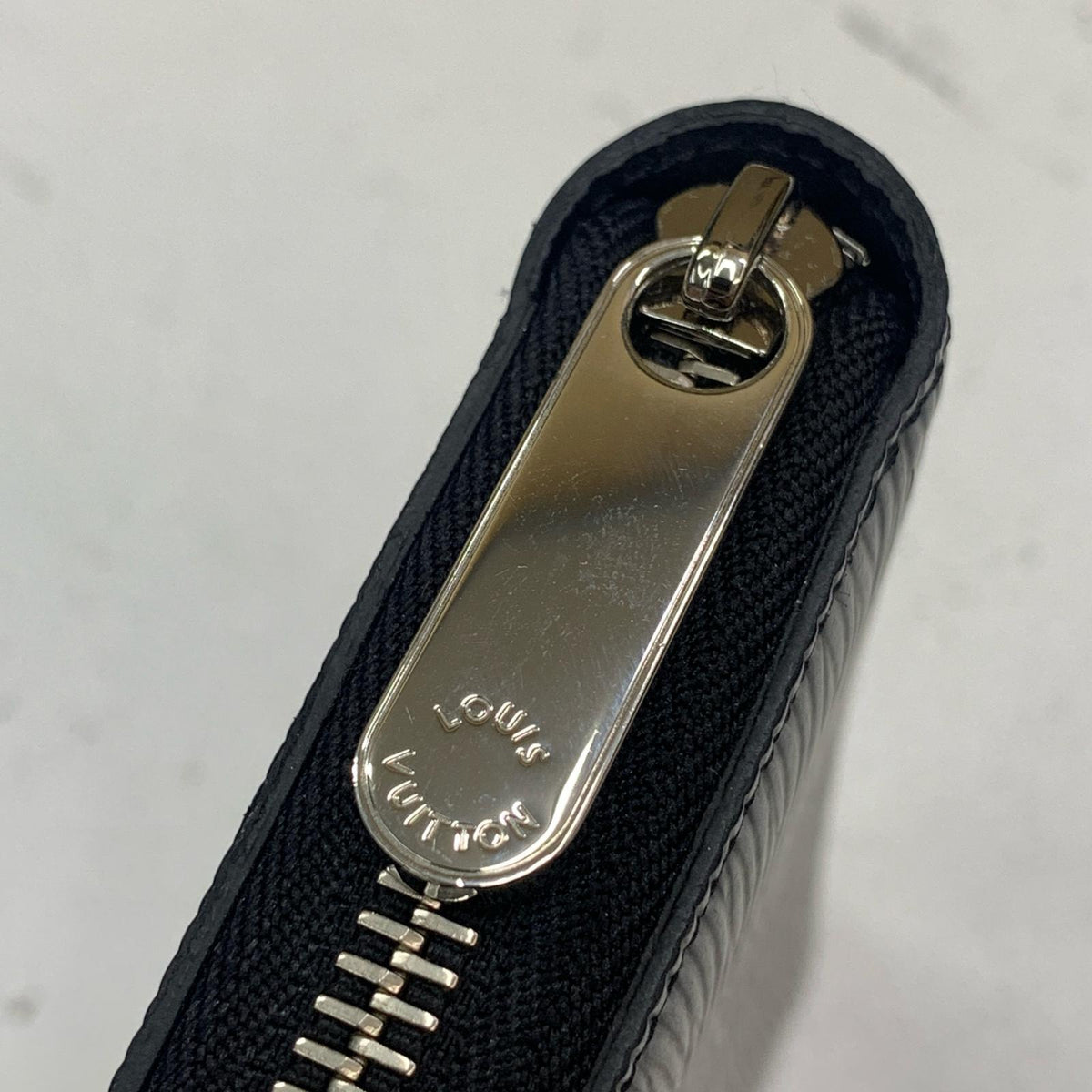 LOUIS VUITTON | ルイ・ヴィトン ジッピーウォレット 長財布 ブラック【加古川物流】