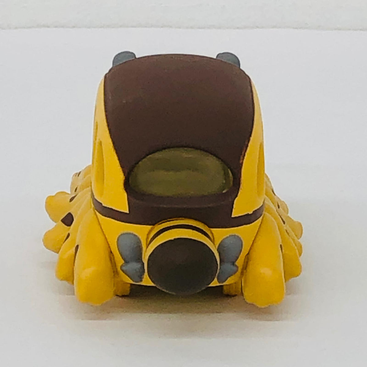フィギュア ネコバス(ベージュ×ブラウン) 「となりのトトロ」 ドリームトミカ ジブリがいっぱい No.01 ネコバス(ベージュ×ブラウン)【フィギュア】【加古川物流】