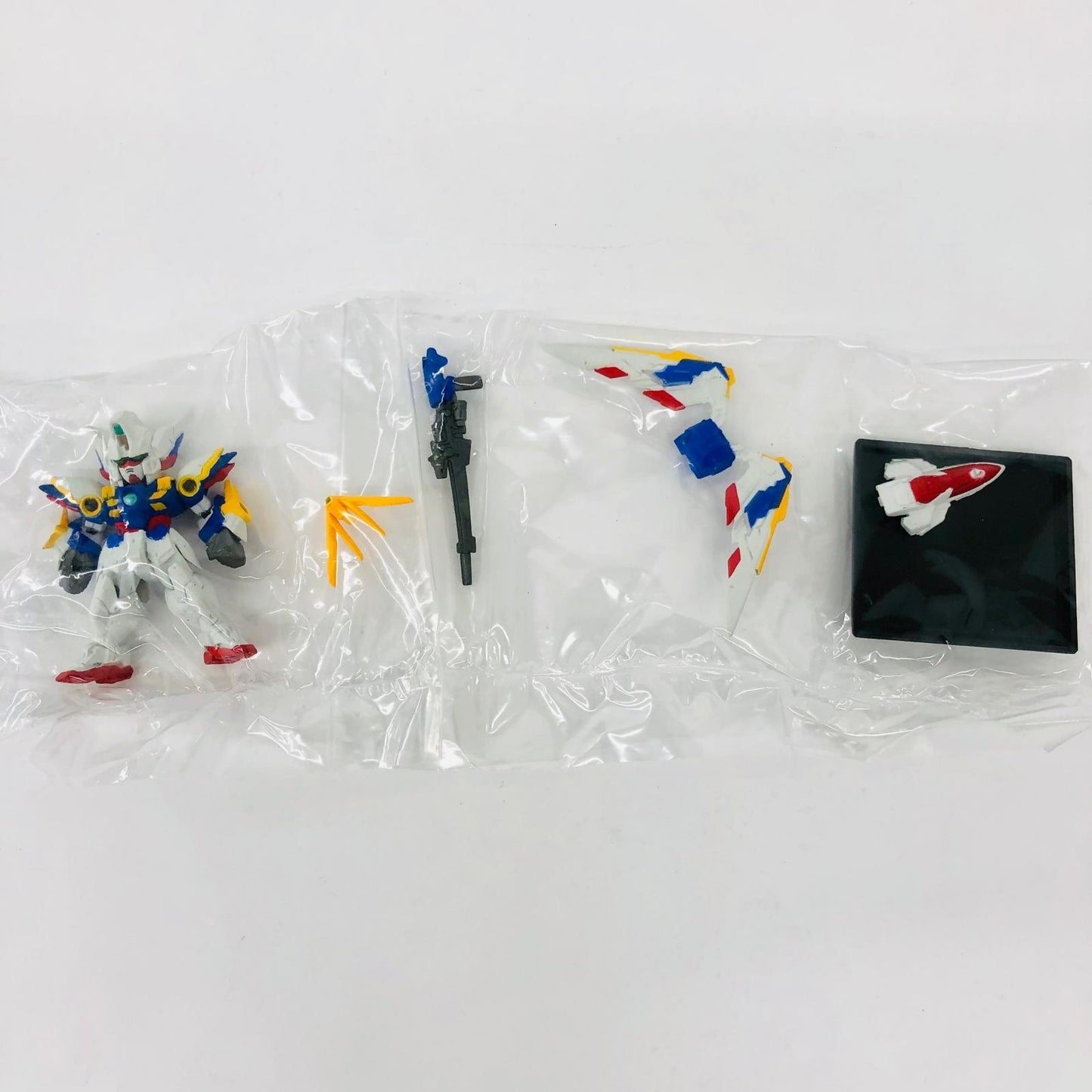 フィギュア 1.ウイングガンダム(EW版)「FWGUNDAMCONVERGE♯6」 1.ウイングガンダム(EW版) FW GUNDAM CONVERGE【フィギュア】【加古川物流】