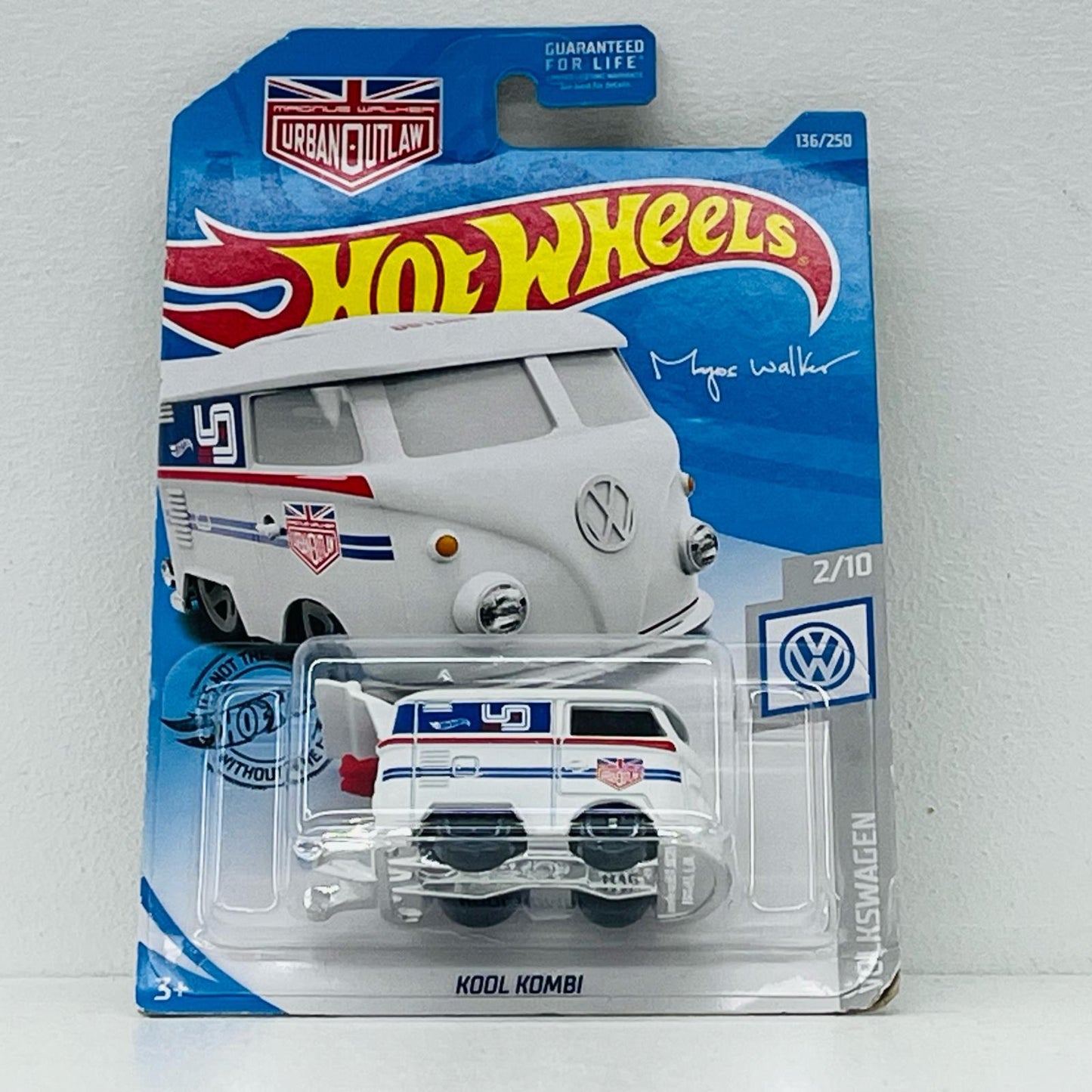 おもちゃ・玩具 1/64 KOOL KOMBI(ホワイト×ブルー×レッド) 「Hot Wheels VOLKSWAGEN」 [FYF74] KOOL KOMBI(ホワイト×ブルー×レッド) 1/64スケール【加古川物流】