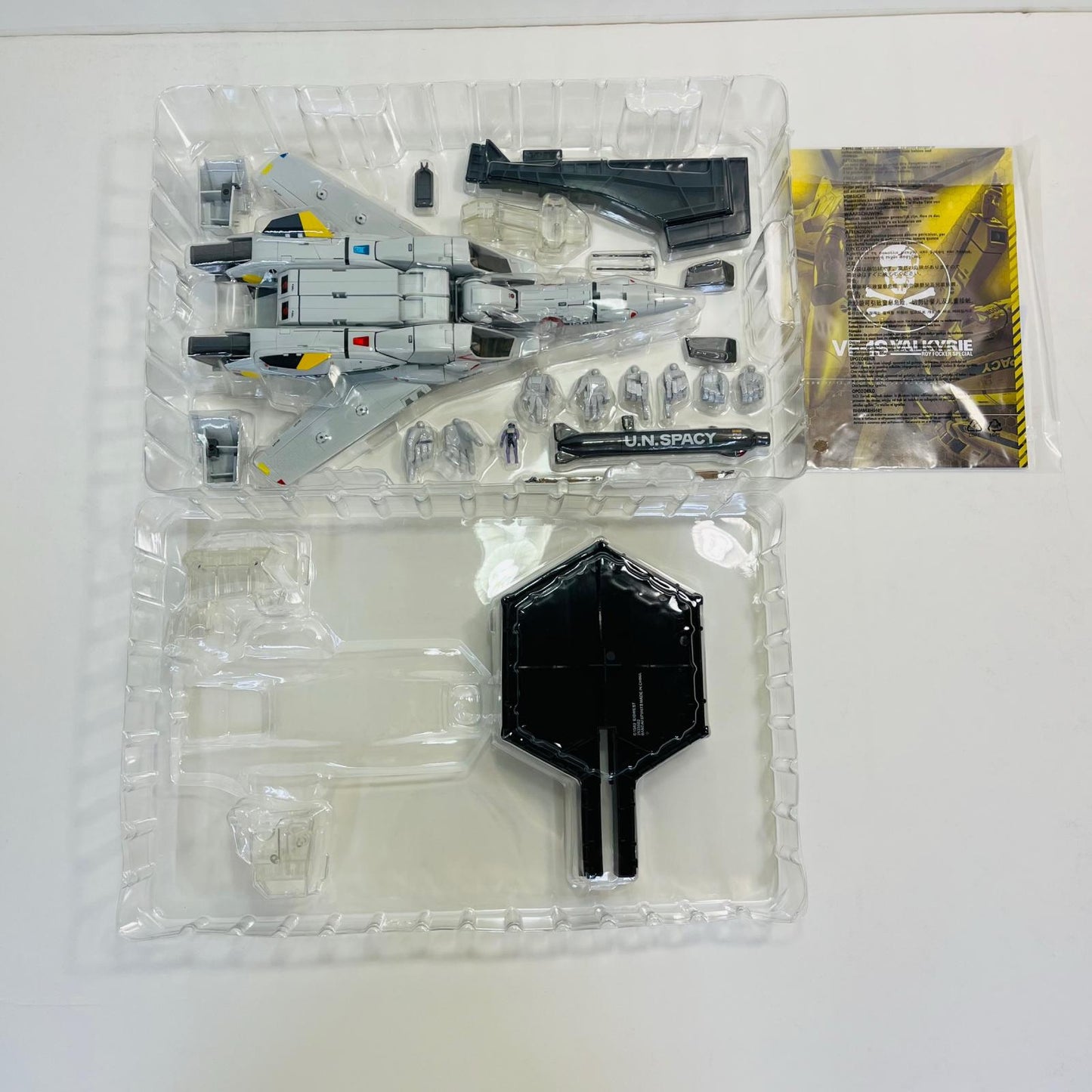 フィギュア DX超合金初回限定版VF-1Sバルキリーロイ・フォッカースペシャル「超時空要塞マクロス」 VF-1Sバルキリーロイ・フォッカースペシャル DX超合金 初回限定版【フィギュア】【加古川物流】