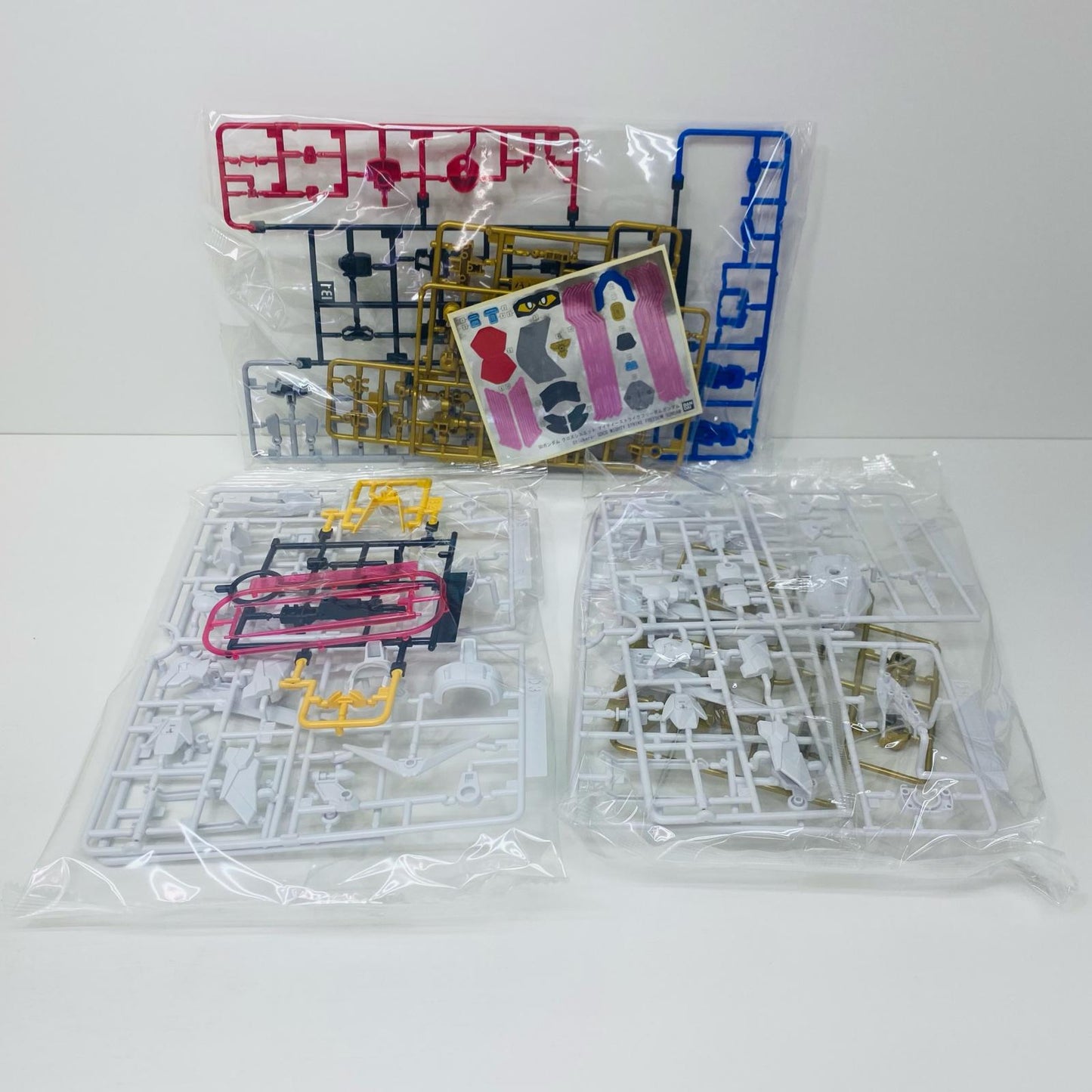 プラモデル SDガンダムクロスシルエットZGMF/A-262PD-Pマイティーストライクフリーダムガンダム「機動戦士ガンダムSEEDFREEDOM」[5067173] クロスシルエットZGMF/A-262PD-Pマイティーストライクフリーダムガンダム SDガンダム クロスシルエット 5067173【加古川物流】