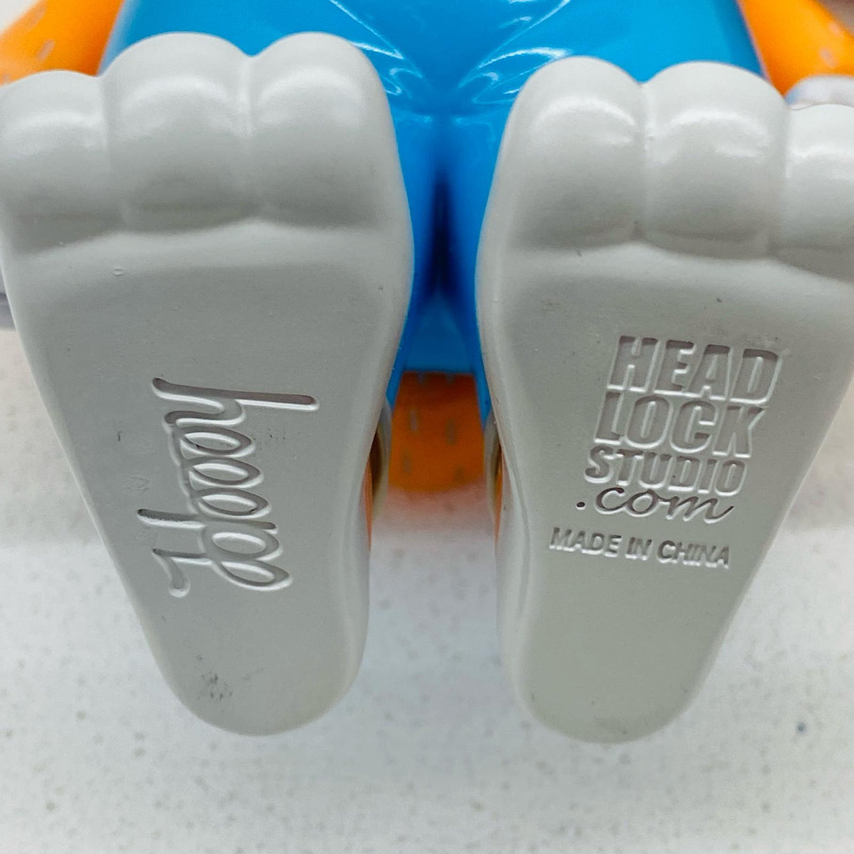ソフビ人形 CAROL オレンジ×水色×黄色 HEAD LOCK STUDIO 約21cm CAROL オレンジ×水色×黄色【加古川物流】