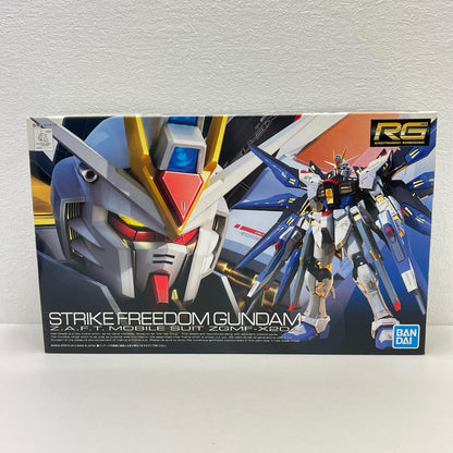 プラモデル 1/144RGZGMF-X20Aストライクフリーダムガンダム「機動戦士ガンダムSEEDDESTINY」[5061617] ZGMF-X20Aストライクフリーダムガンダム RG 5061617【加古川物流】