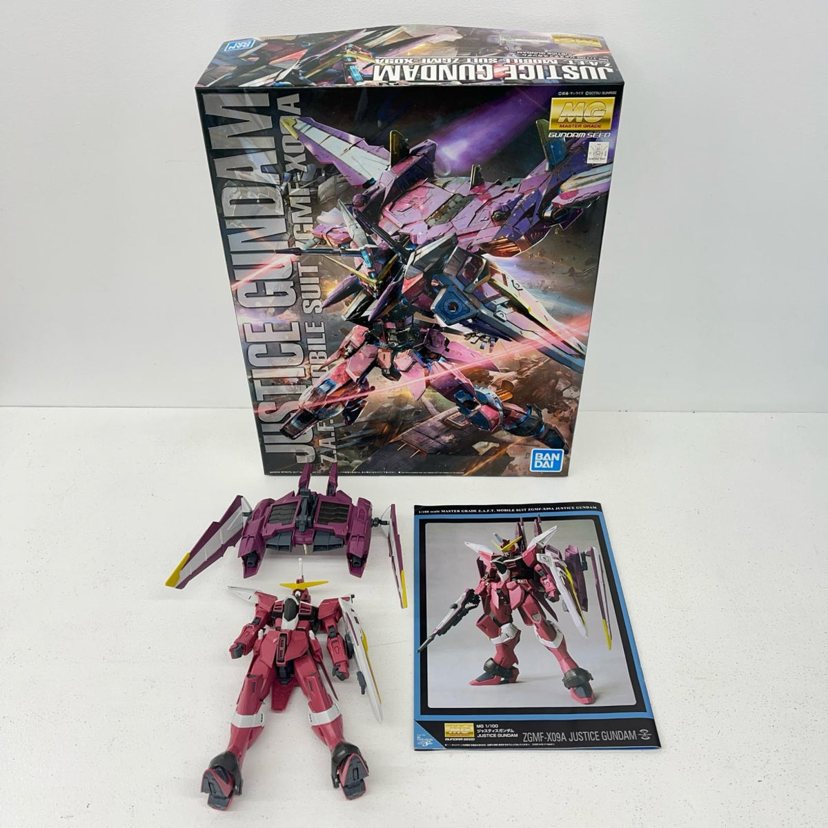 プラモデル 1/100MGZGMF-X09Aジャスティスガンダム「機動戦士ガンダムSEED」[5063150] MG 5063150【加古川物流】