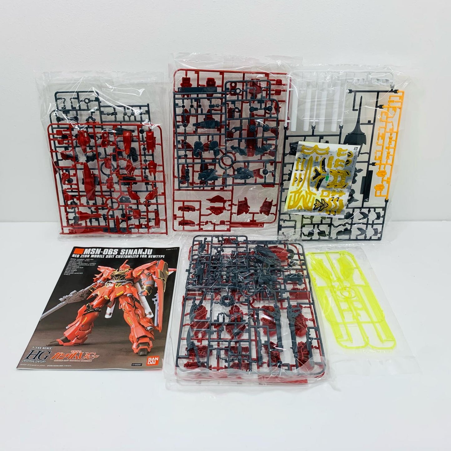 プラモデル 1/144HGUCMSN-06Sシナンジュ「機動戦士ガンダムUC」[5058813] MSN-06Sシナンジュ HG 5058813【加古川物流】