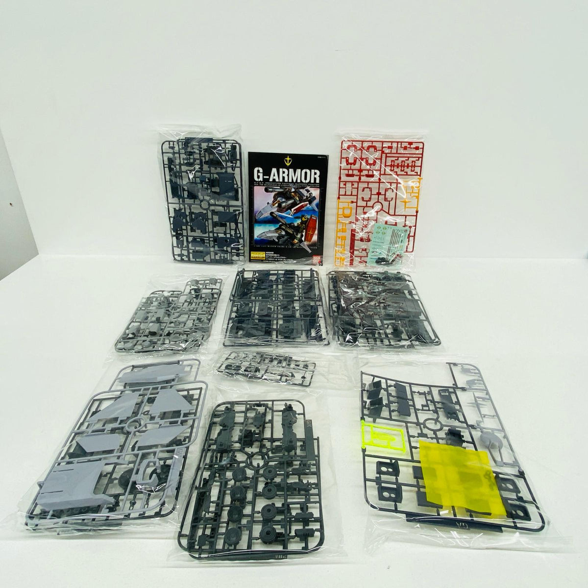 プラモデル 1/100 MG Gアーマー リアルタイプカラー 「機動戦士ガンダム」 [5067227] Gアーマー リアルタイプカラー MG 5067227【イオン広店】