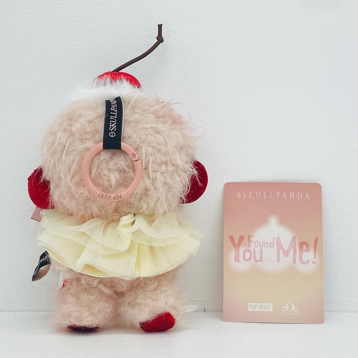 ぬいぐるみ Moldy Muffin「SKULLPANDA You Found Me! シリーズ ぬいぐるみペンダント」 Moldy Muffin SKULLPANDA You Found Me! シリーズ ぬいぐるみペンダント【加古川物流】