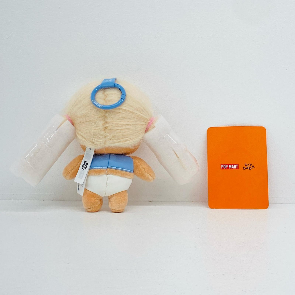 ぬいぐるみ CHILLING ON THE BEACH 「POP MART CRYBABY Vacation Mode On シリーズ ぬいぐるみペンダント」 CHILLING ON THE BEACH CRYBABY Vacation Mode On シリーズ ぬいぐるみペンダント【加古川物流】