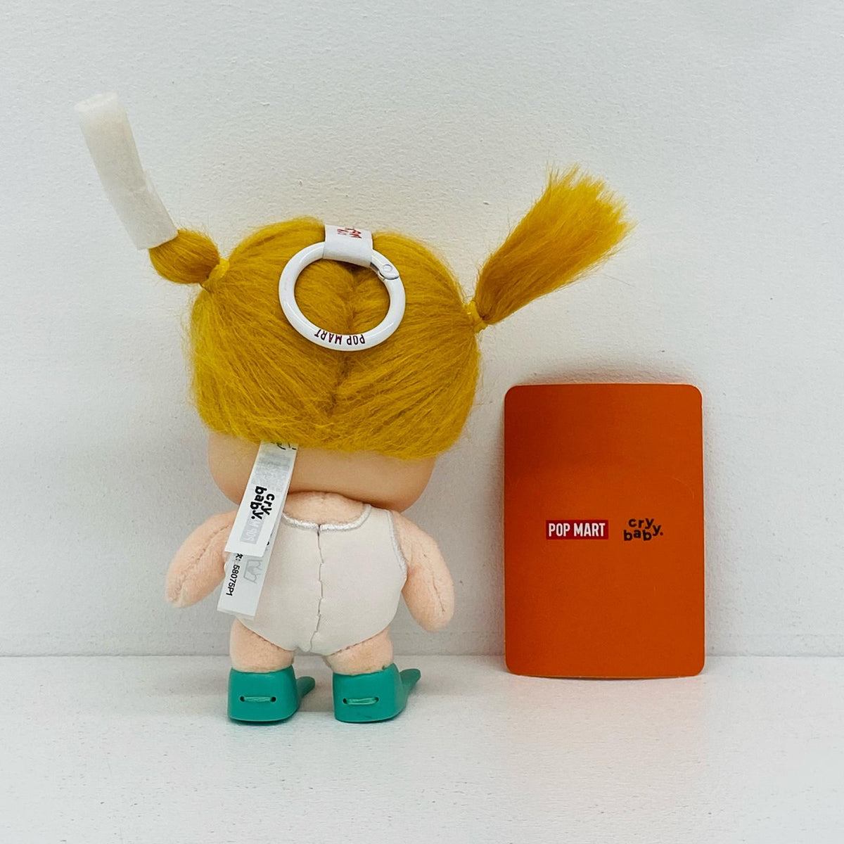 ぬいぐるみ GLUG-GLUG 「POP MART CRYBABY Vacation Mode On シリーズ ぬいぐるみペンダント」 GLUG CRYBABY Vacation Mode On シリーズ ぬいぐるみペンダント【加古川物流】