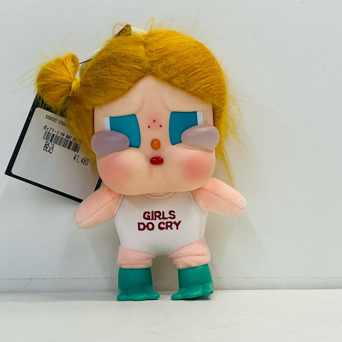 フィギュア GLUG-GLUG 「POP MART CRYBABY Vacation Mode On シリーズ ぬいぐるみペンダント」 GLUG-GLUG POP MART CRYBABY Vacation Mode On シリーズ【フィギュア】【加古川物流】