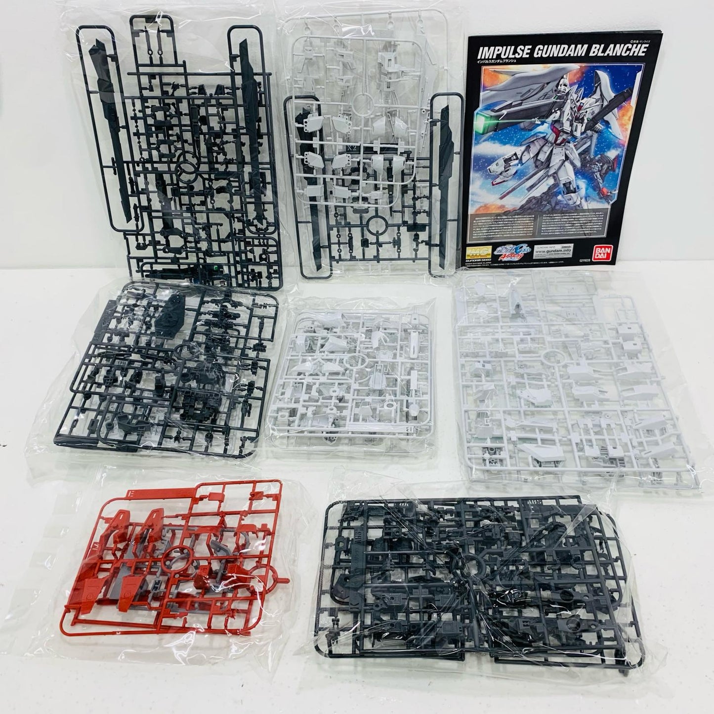 プラモデル 1/100MGインパルスガンダムブランシュ「機動戦士ガンダムSEEDASTRAY天空の皇女」プレミアムバンダイ限定[5062155] インパルスガンダムブランシュ MG プレミアムバンダイ限定 5062155【加古川物流】
