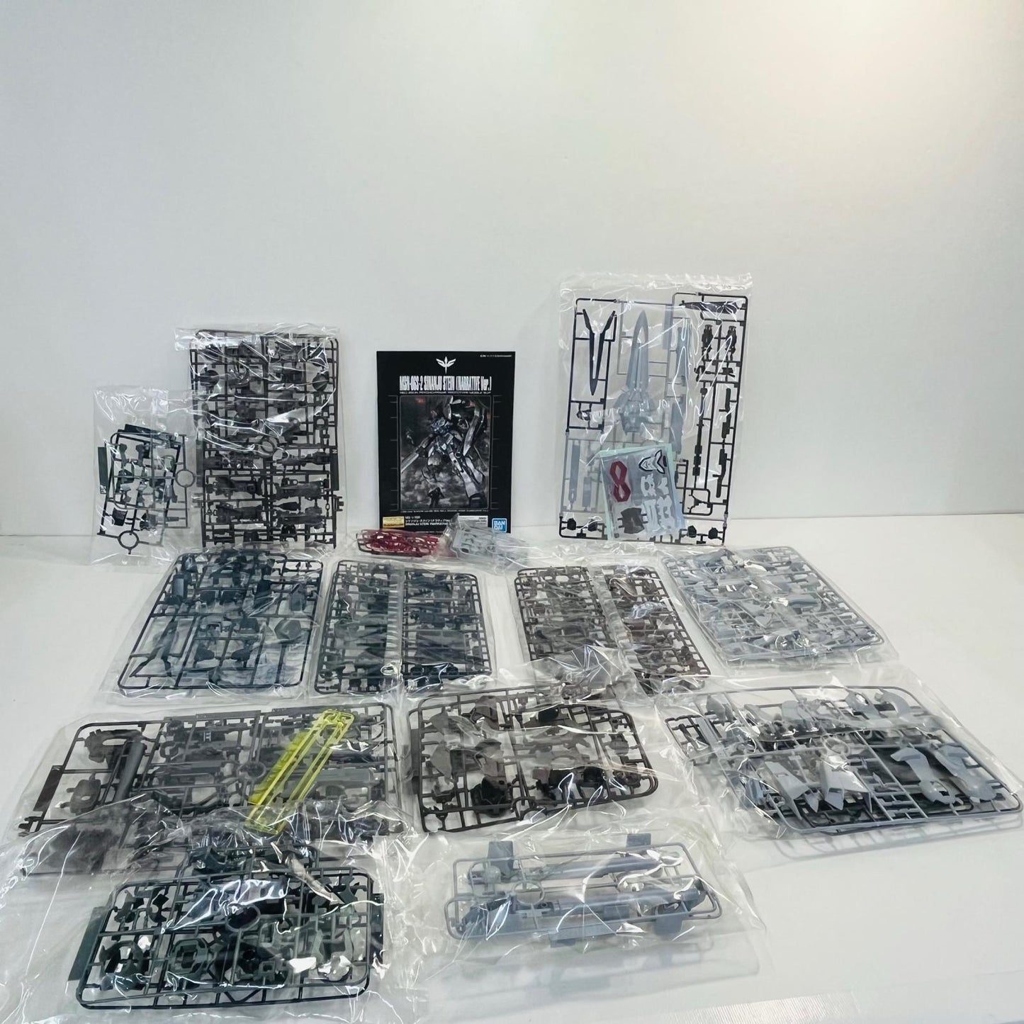 プラモデル 1/100MGMSN-06Sシナンジュ・スタイン(ナラティブVer.)「機動戦士ガンダムNT」[5055709] MSN-06Sシナンジュ・スタイン MG 5055709【加古川物流】