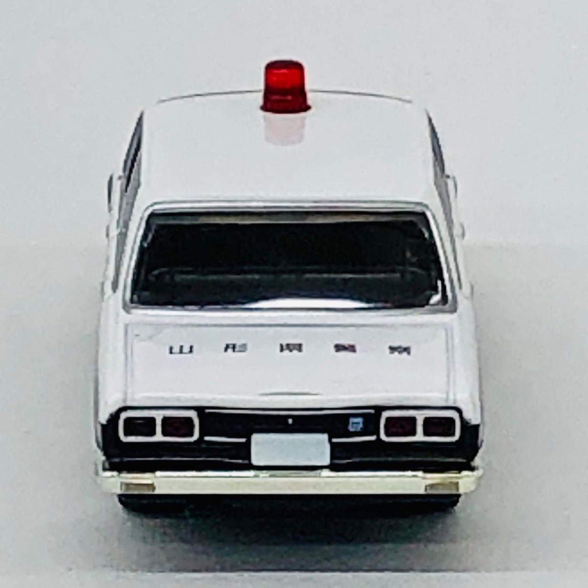 おもちゃ・玩具 1/64 LV-214a 日産 スカイライン 2000GT パトロールカー (山形県警察) 71年式 「トミカリミテッドヴィンテージ」 [332886] 日産 スカイライン 2000GT パトロールカー (山形県警察) 71年式 リミテッドヴィンテージNEO ''1/64 332886【加古川物流】