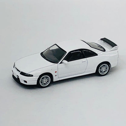 おもちゃ・玩具 1/64 LV-N308c 日産 スカイライン GT-R V-spec N1 95年式l(ホワイト) 「トミカリミテッドヴィンテージNEO」 [331162] 日産 スカイライン GT-R V-spec N1 95年式l(ホワイト) リミテッドヴィンテージNEO ''1/64 331162【加古川物流】