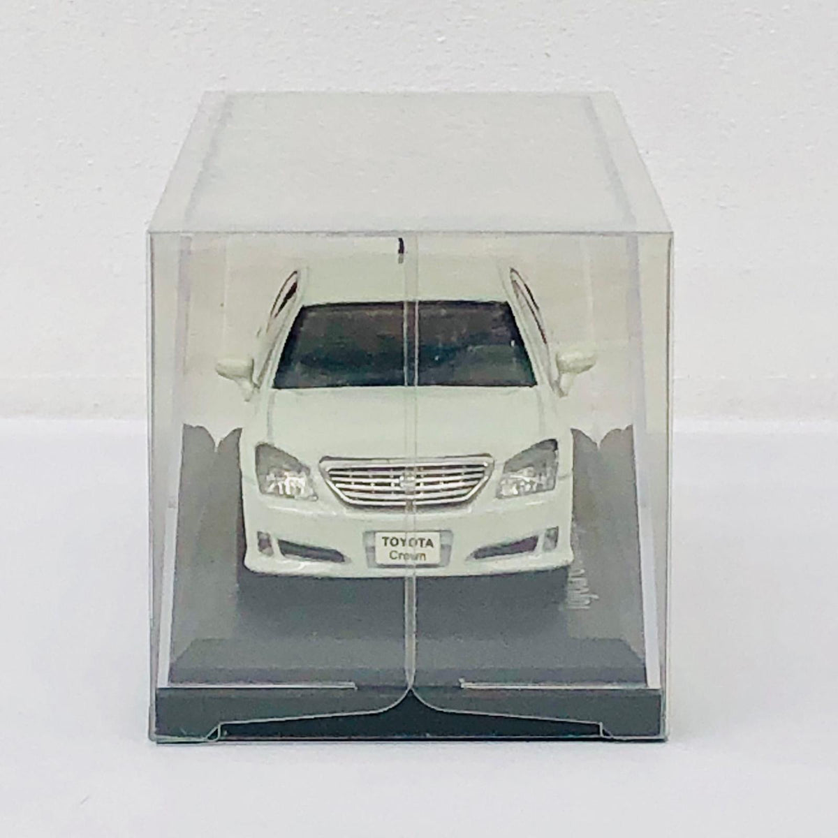 おもちゃ・玩具 1/43 トヨタ クラウン ロイヤルサルーン S200 (2008年) 国産名車コレクション トヨタ クラウン ロイヤルサルーン S200【加古川物流】