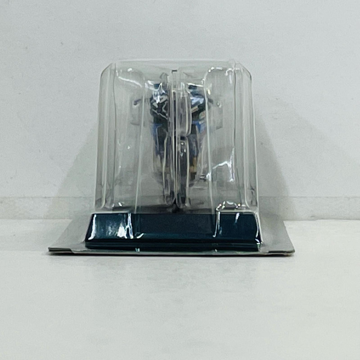 おもちゃ・玩具 1/32 SUZUKI GSX-R1000 CASTROL -The0123- SUZUKI Team No.2 「2005鈴鹿8時間耐久ロードレースマシンシリーズ」 SUZUKI GSX-R1000 CASTROL -The0123- SUZUKI Team No.2 1/32スケール【加古川物流】