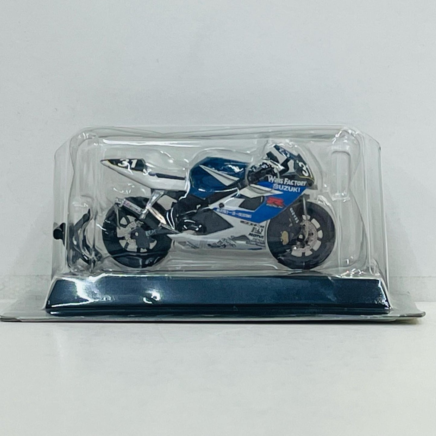 おもちゃ・玩具 1/32 SUZUKI GSX-R1000 Moto Map WINS No.31 「2005鈴鹿8時間耐久ロードレースマシンシリーズ」 SUZUKI GSX-R1000 Moto Map WINS No.31 1/32スケール【加古川物流】