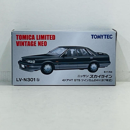 おもちゃ・玩具 1/64 LV-N301b 日産 スカイライン 4ドアHT GTS ツインカム24V 87年式(ブラック×シルバー) 「トミカリミテッドヴィンテージNEO」 [321507] 日産 スカイライン 4ドアHT GTS ツインカム24V リミテッドビンテージNEO '''1/64【加古川物流】