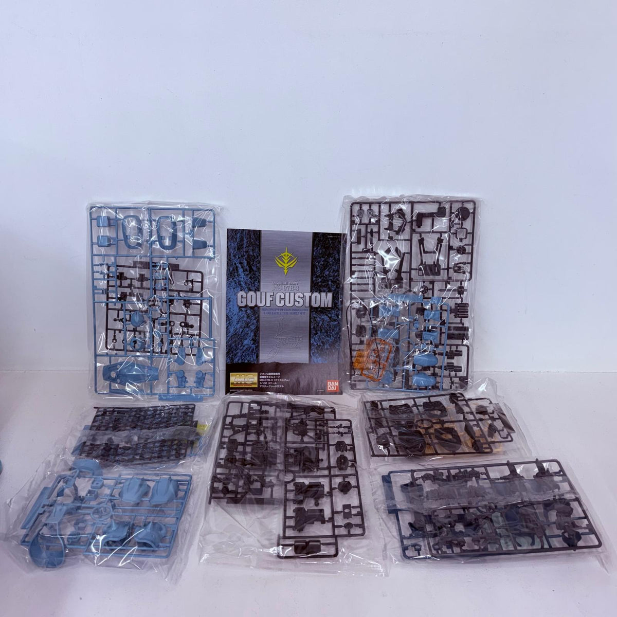 プラモデル 1/100MGMS-07B-3グフカスタム「機動戦士ガンダム第08MS小隊」[5061575] MS-07B-3グフカスタム MG【加古川物流】