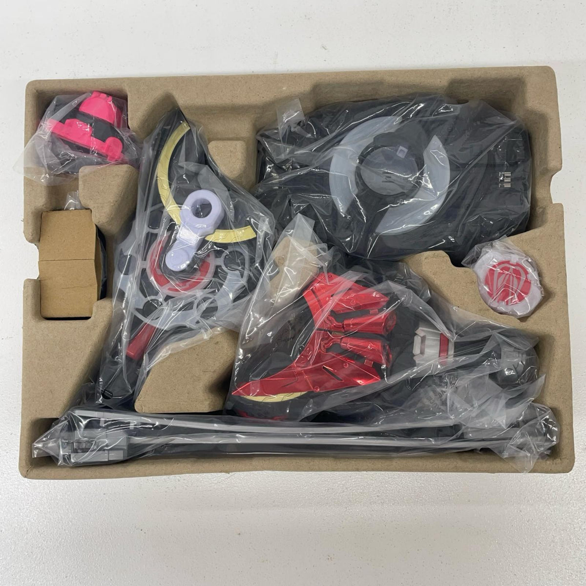 おもちゃ・玩具 変身ベルトDXデザイアドライバー「仮面ライダーギーツ」 デザイアドライバー 変身ベルト【加古川物流】