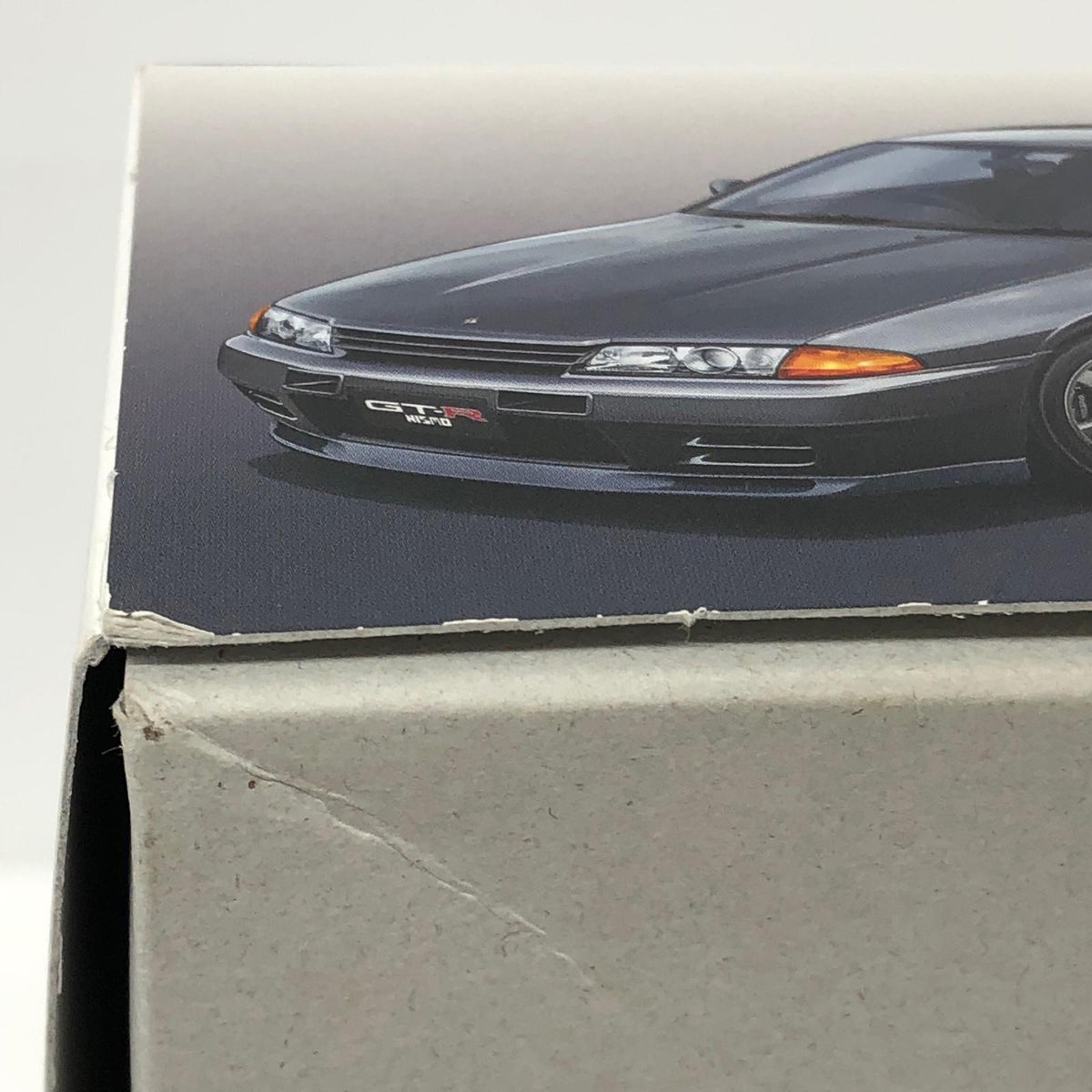 プラモデル 1/24スカイラインGT-RNISMO(BNR32)ニスモ40周年組立式ケース付き「インチアップシリーズNo.1002」[047973] スカイラインGT-RNISMO 1/24スケール 47973【加古川物流】