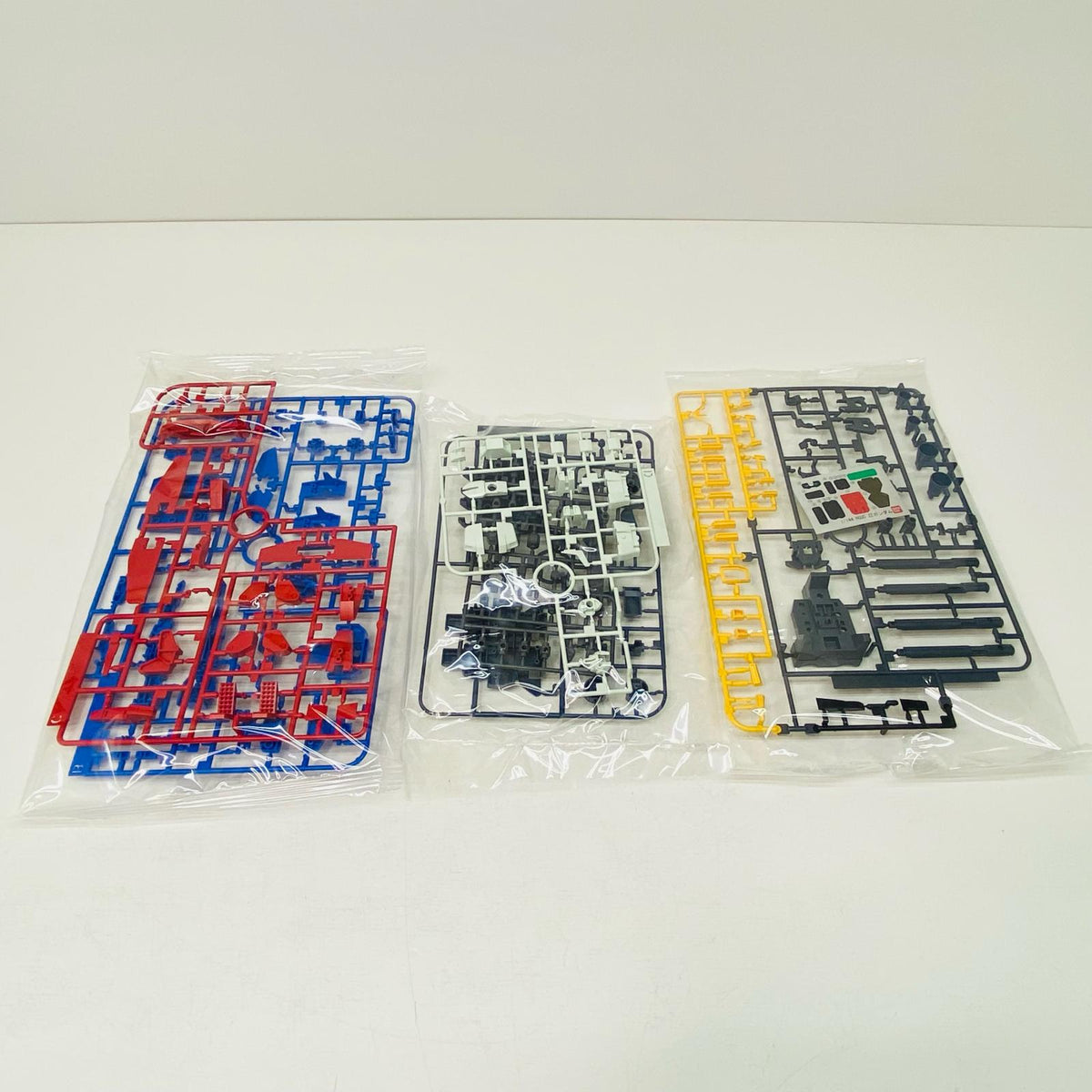 プラモデル 1/144HGUCMSZ-010ダブルゼータガンダム(ZZガンダム)「機動戦士ガンダムZZ」[5057954] MSZ-010 ZZガンダム HG 5057954【加古川物流】