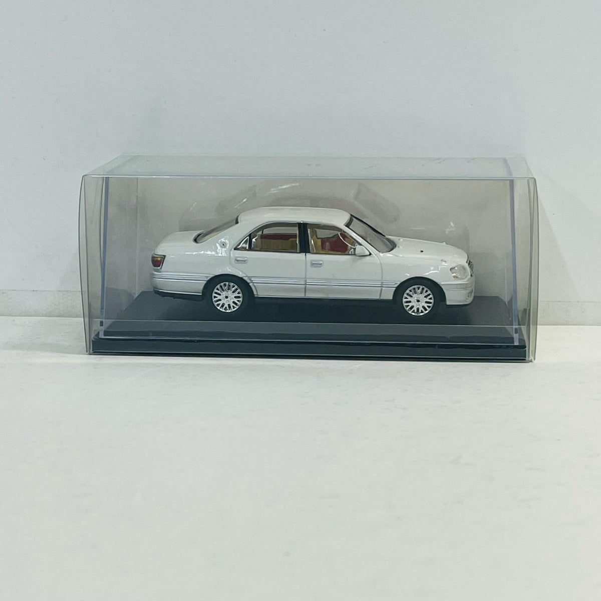 おもちゃ・玩具 [単品] 1/43 トヨタ クラウン 2001(ホワイト) 「国産名車コレクション全国版 91」 同梱品 トヨタ クラウン 2001(ホワイト) 1/43スケール【加古川物流】