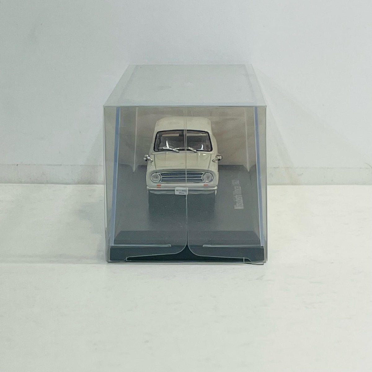 おもちゃ・玩具 1/43 Mitsubishi Minica 1962 (ホワイト) 「国産名車コレクション」 第19号付録 Mitsubishi Minica 1962 1/43スケール【加古川物流】