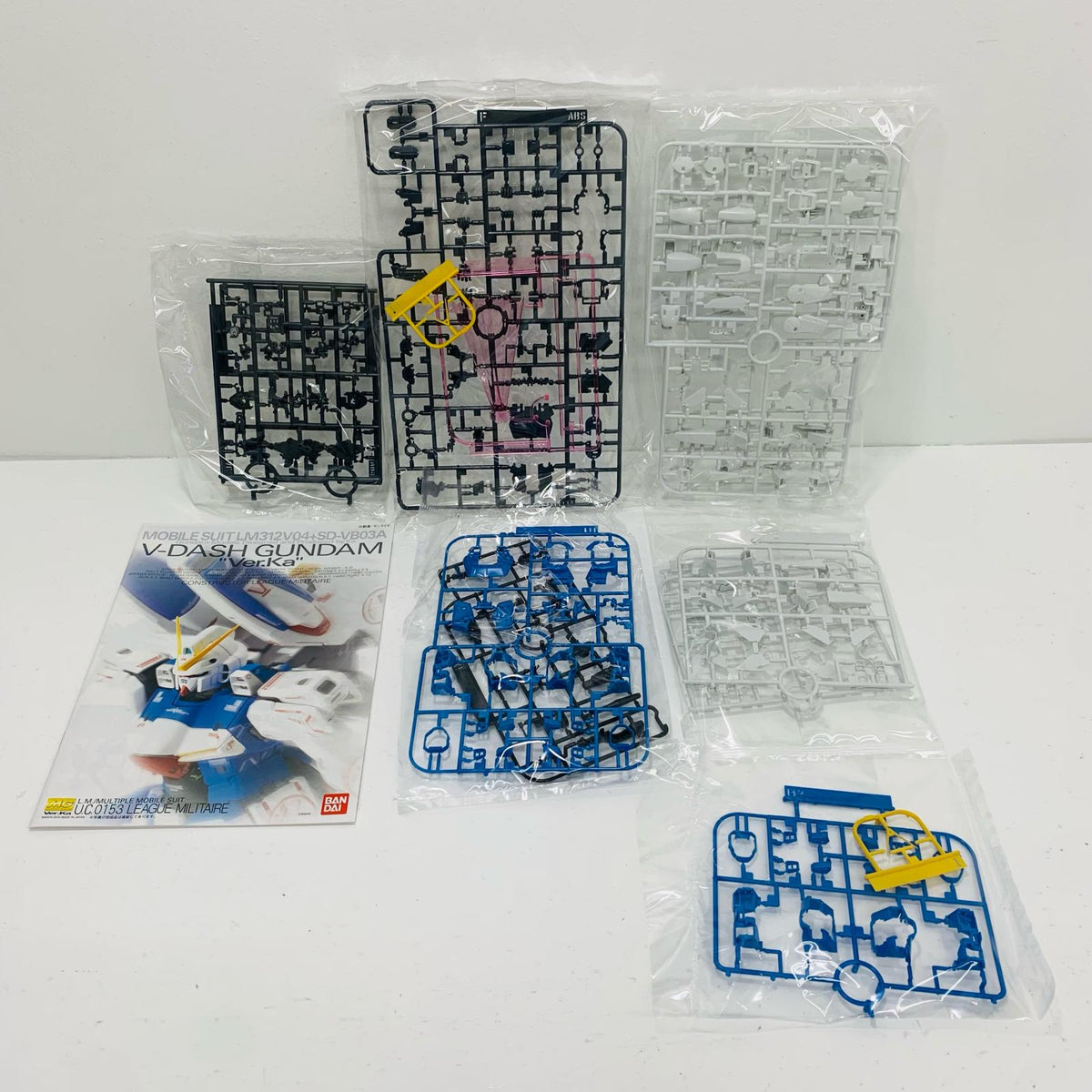 プラモデル 1/100MGVダッシュガンダムVer.Ka「機動戦士Vガンダム」[5072193] VダッシュガンダムVer.Ka MG 5072193【加古川物流】