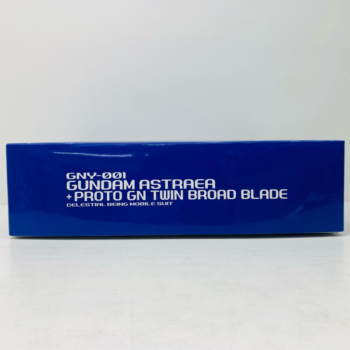 プラモデル 1/100MGガンダムアストレア＋プロトＧＮツインブロードブレイド「機動戦士ガンダム00P」プレミアムバンダイ限定[5067278] ガンダムアストレア＋プロトＧＮツインブロードブレイド MG プレミアムバンダイ限定 5067278【加古川物流】