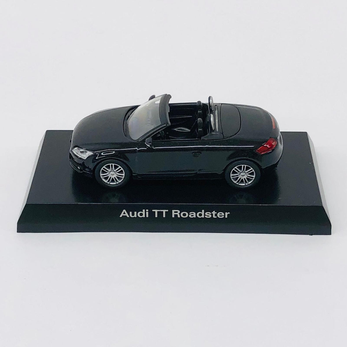おもちゃ・玩具 1/64 Audi TT Roadstar(ブラック) 「アウディ ミニカーコレクション」 サークルK・サンクス限定 Audi TT Roadstar【加古川物流】