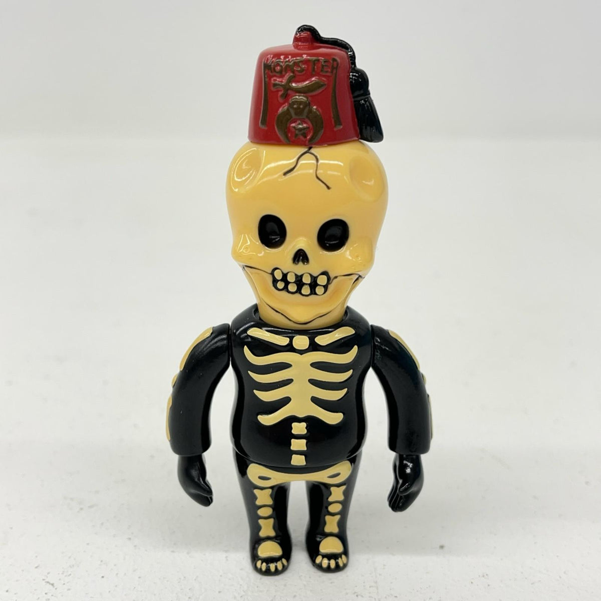 フィギュア BONE HEAD 黒「HEAD LOCK STUDIO MONSTER WORLD 3」 BONE HEAD 黒 HEAD LOCK STUDIO MONSTER WORLD 3【フィギュア】【加古川物流】