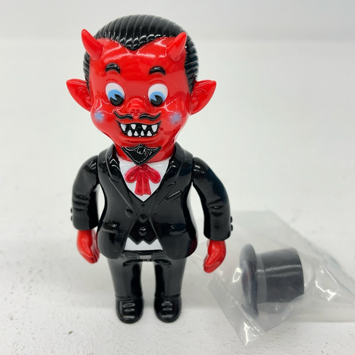 フィギュア Lil' Diablo レッド「HEAD LOCK STUDIO MONSTER WORLD」 Lil' Diablo レッド HEAD LOCK STUDIO MONSTER WORLD【フィギュア】【加古川物流】