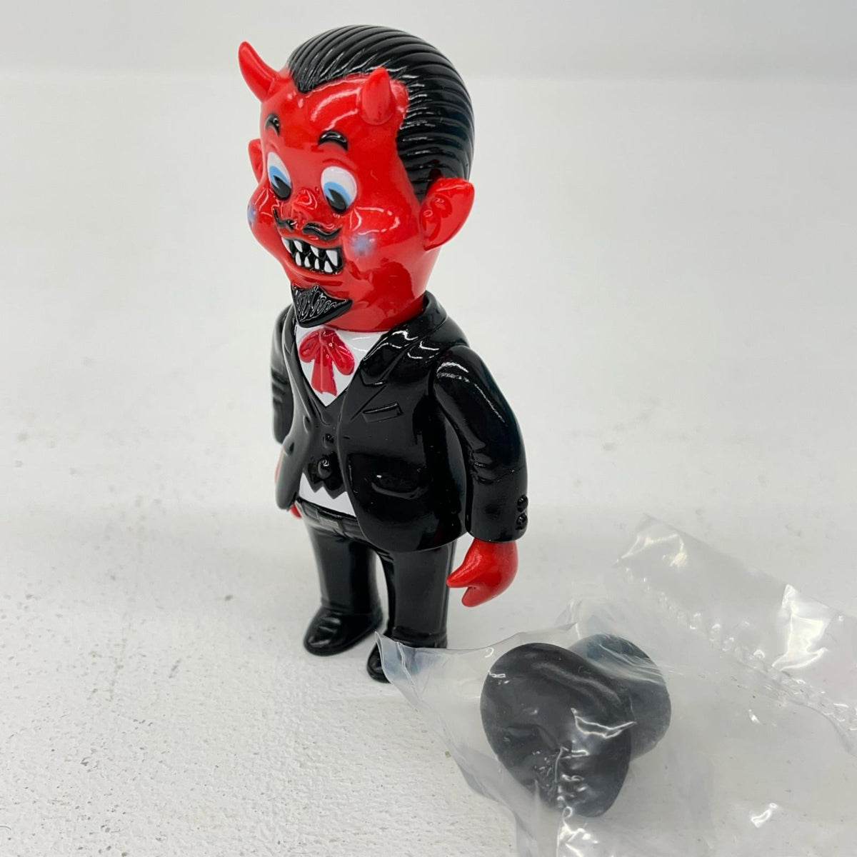 フィギュア Lil' Diablo レッド「HEAD LOCK STUDIO MONSTER WORLD」 Lil' Diablo レッド HEAD LOCK STUDIO MONSTER WORLD【フィギュア】【加古川物流】