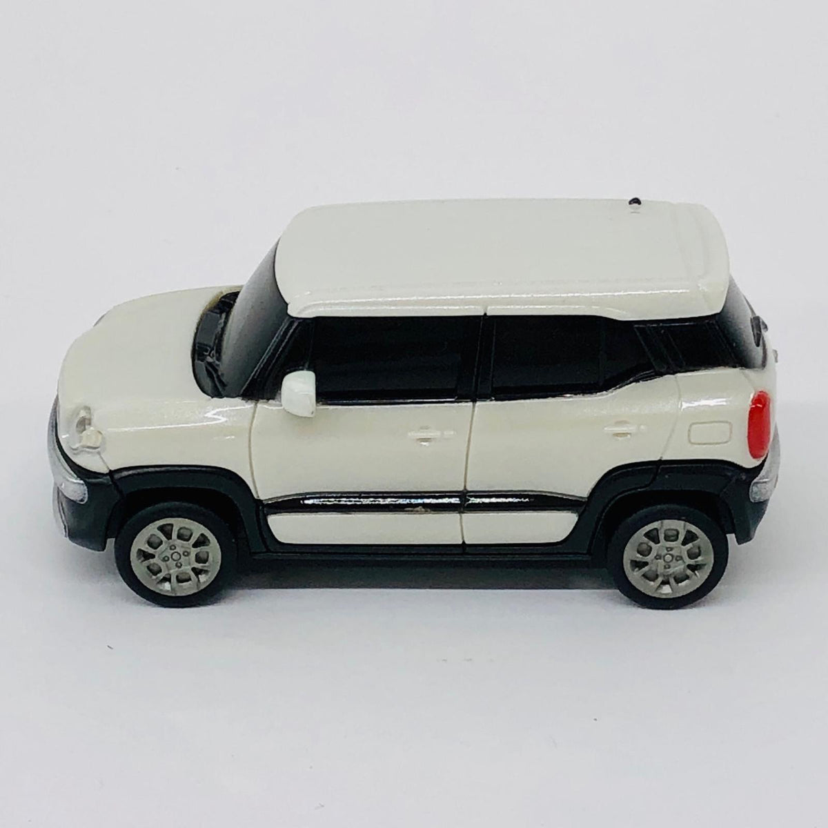 おもちゃ・玩具 SUZUKI XBEE(ホワイト) プルバックカー 非売品 SUZUKI XBEE【加古川物流】