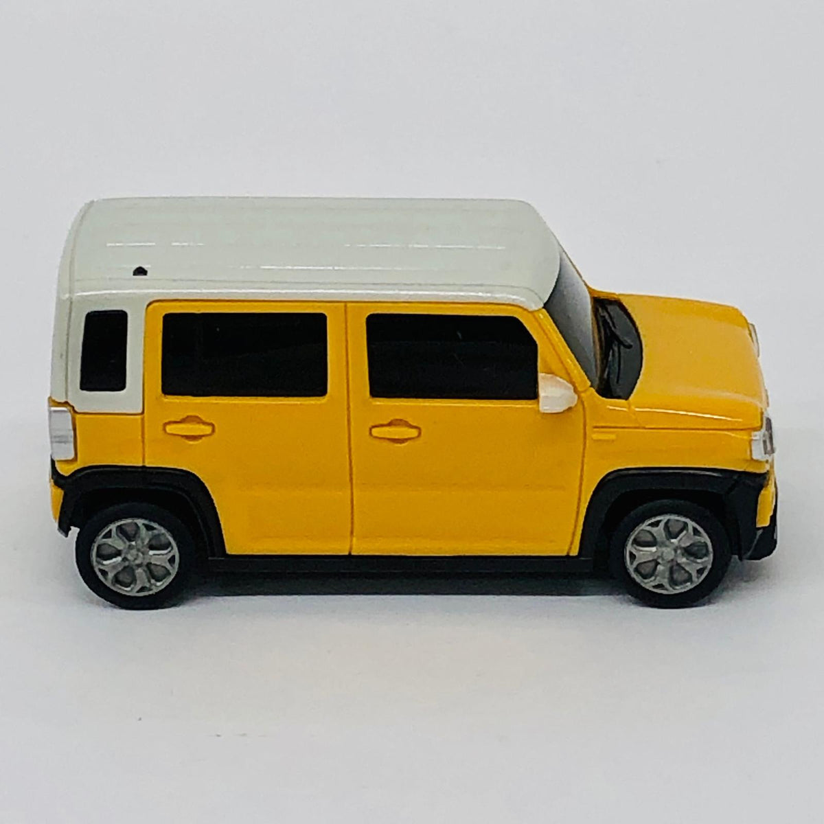 おもちゃ・玩具 ハスラー(イエロー×ホワイト) プルバックカー 非売品 ハスラー【加古川物流】