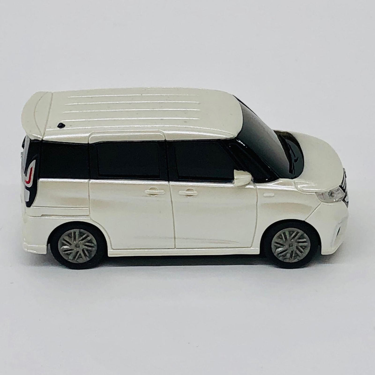 おもちゃ・玩具 スズキ ソリオ(パールホワイト) プルバックカー 非売品 スズキ ソリオ【加古川物流】