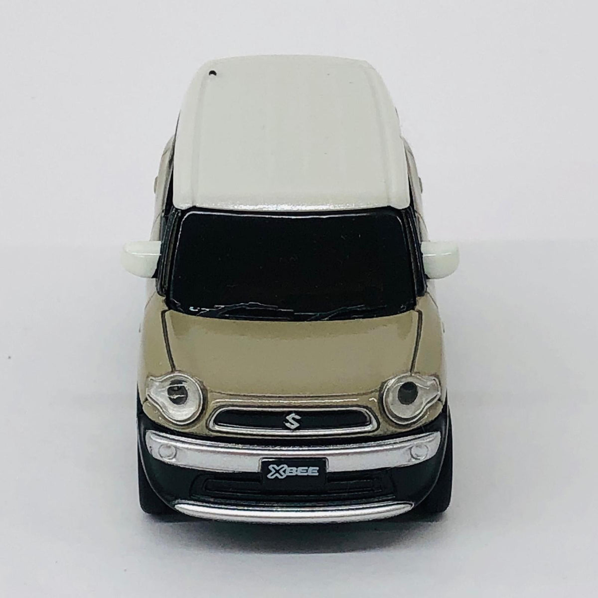 おもちゃ・玩具 SUZUKI XBEE(アイボリー×ホワイト) プルバックカー 非売品 SUZUKI XBEE【加古川物流】