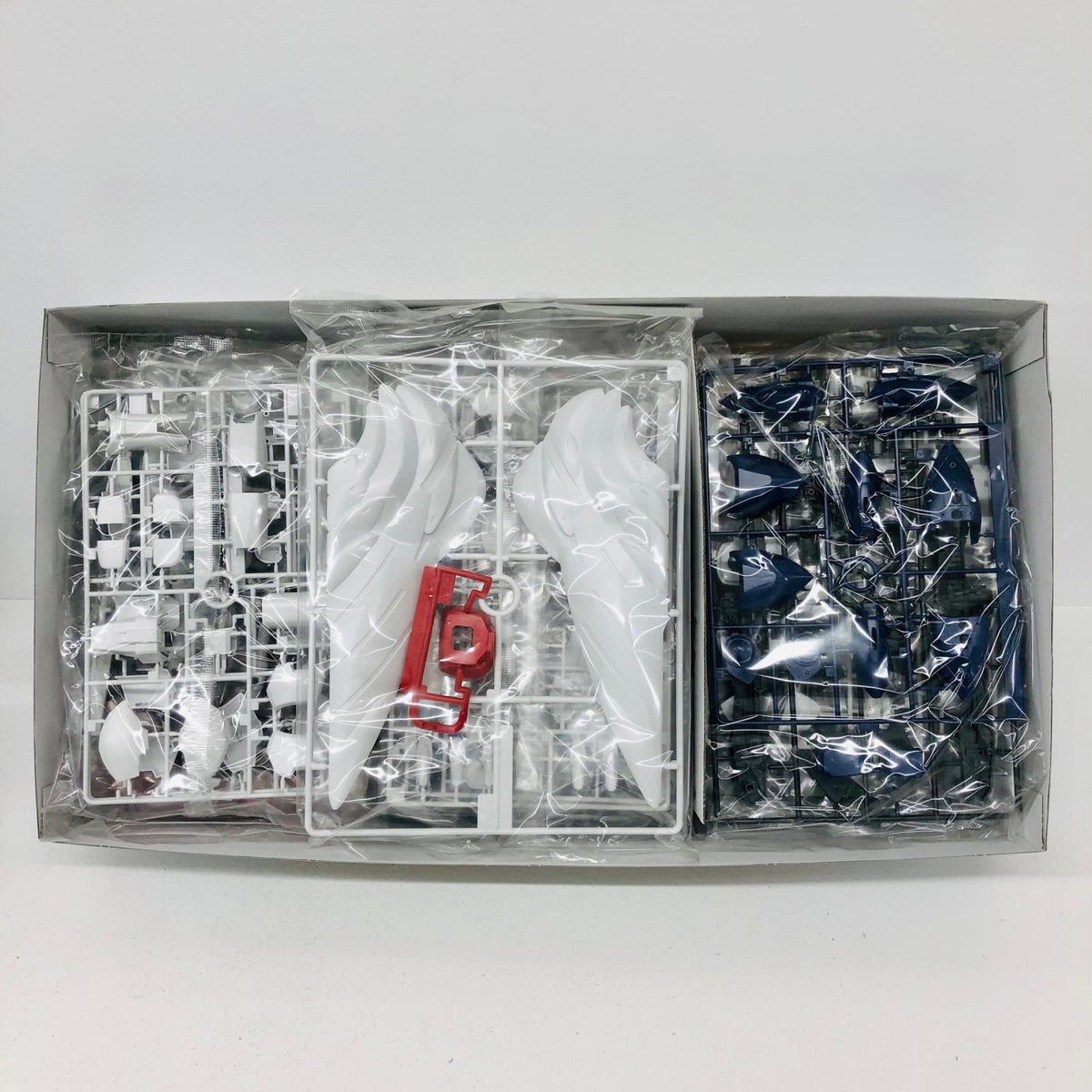 プラモデル 1/60PGXXXG-00W0ウイングガンダムゼロカスタム「新機動戦記ガンダムWEndlessWaltz」[5063825] XXXG-00W0ウイングガンダムゼロカスタム PG 5063825【加古川物流】